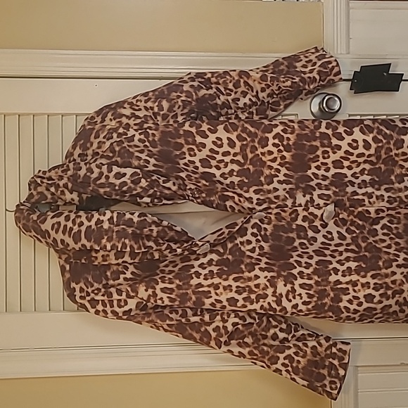 Cute raincoat. Nwt - Picture 4 of 4